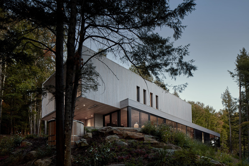 Les blocs de bois

Yiacouvakis Hamelin architectes_ yh2

Photo credit: Maxime Brouillet