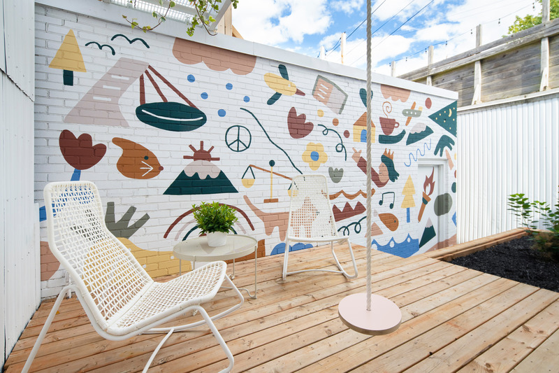 Inner courtyard with mural by Artist Marc-Olivier Lamothe Photo credit: Olivier Blouin