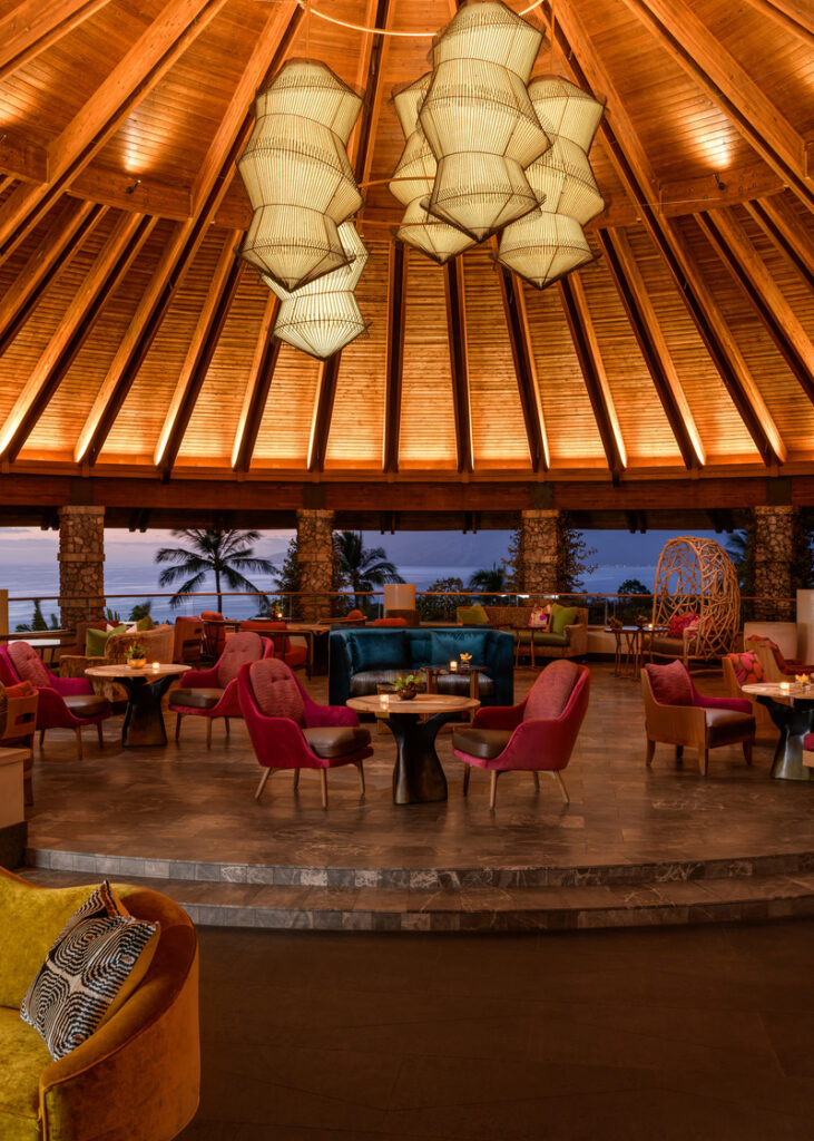 HOTEL WAILEA THE BIRDCAGE BAR

The design team took inspiration from the glamour and essence of bars and restaurants in New York City and cosmopolitan cities in Europe to create a timeless and alluring lounge.

Photo credit: Travis Rowan