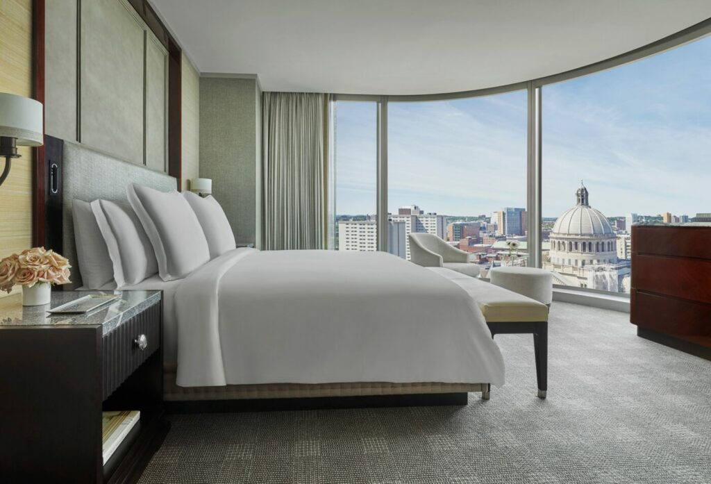 Photo credit: Albert Vecerka; Christian Horan