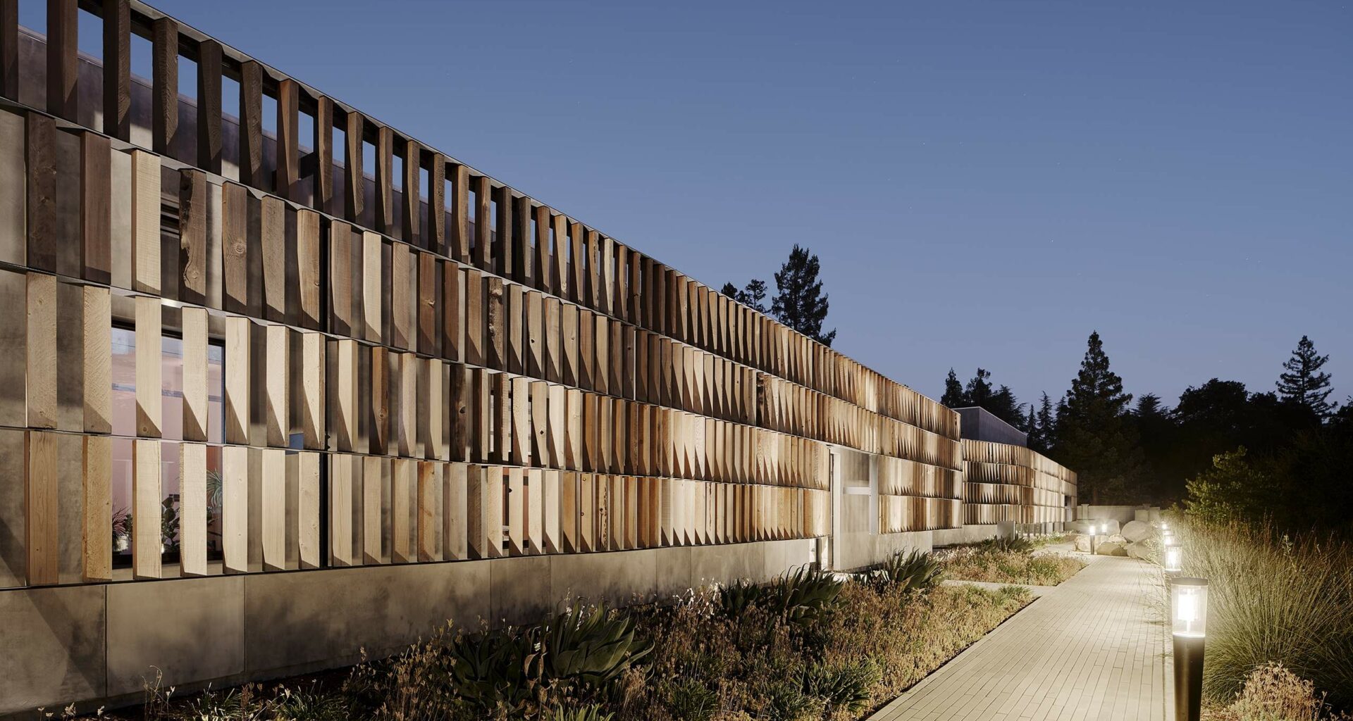 Congregation Kol Emeth, Palo Alto: Illuminating Community Building with Modern Aesthetics