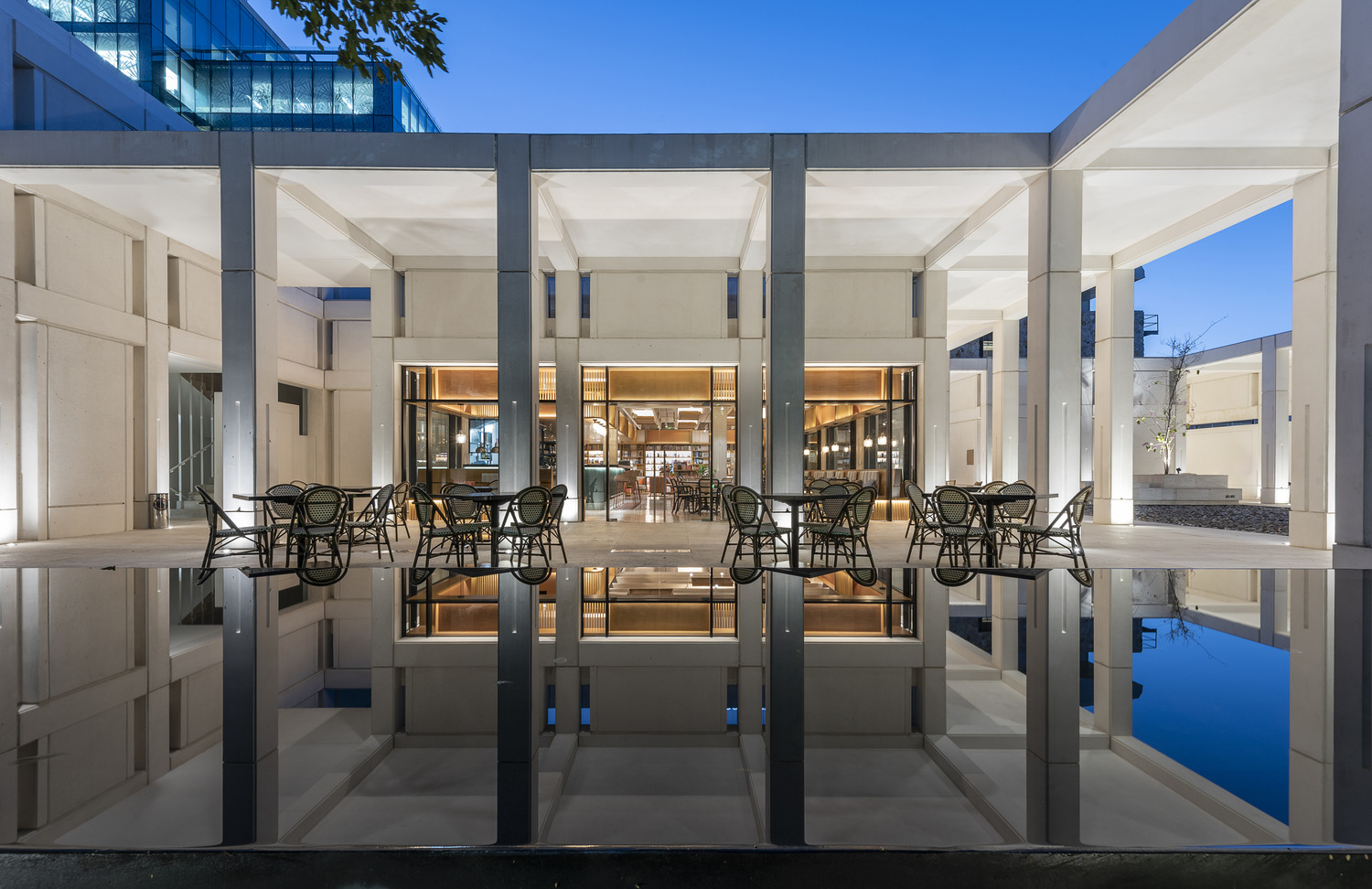 AVELINO & MARIA / DOS ENCUENTROS Photo credit: Jaime Navarro Soto