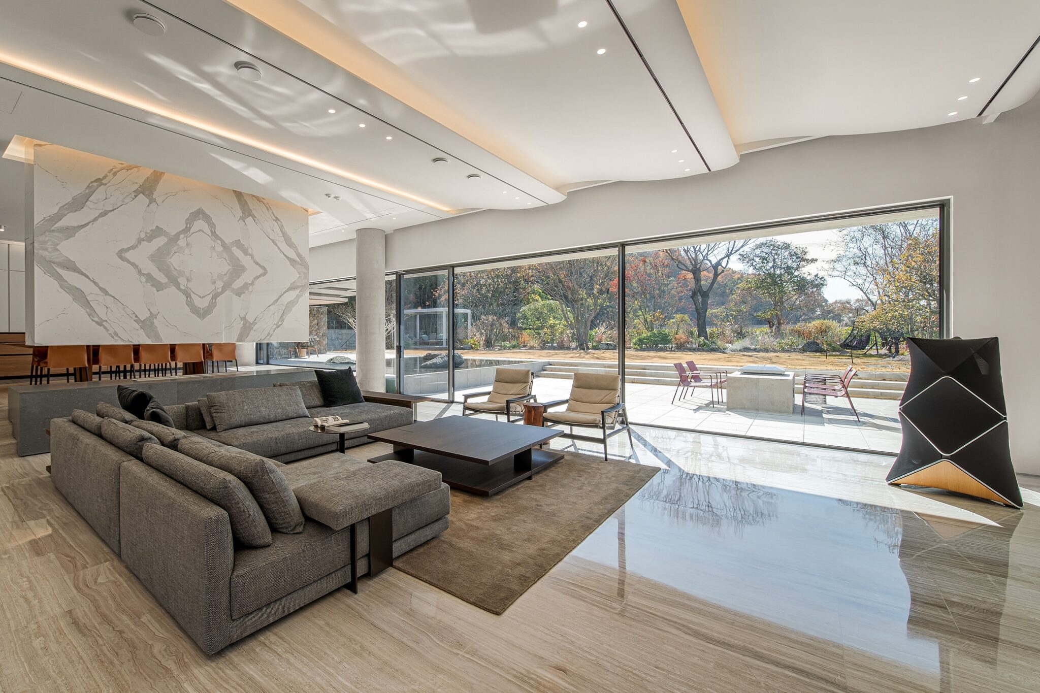 Curves and Skylights: The Unique Aesthetics of the Wave House - D5 MAG ...