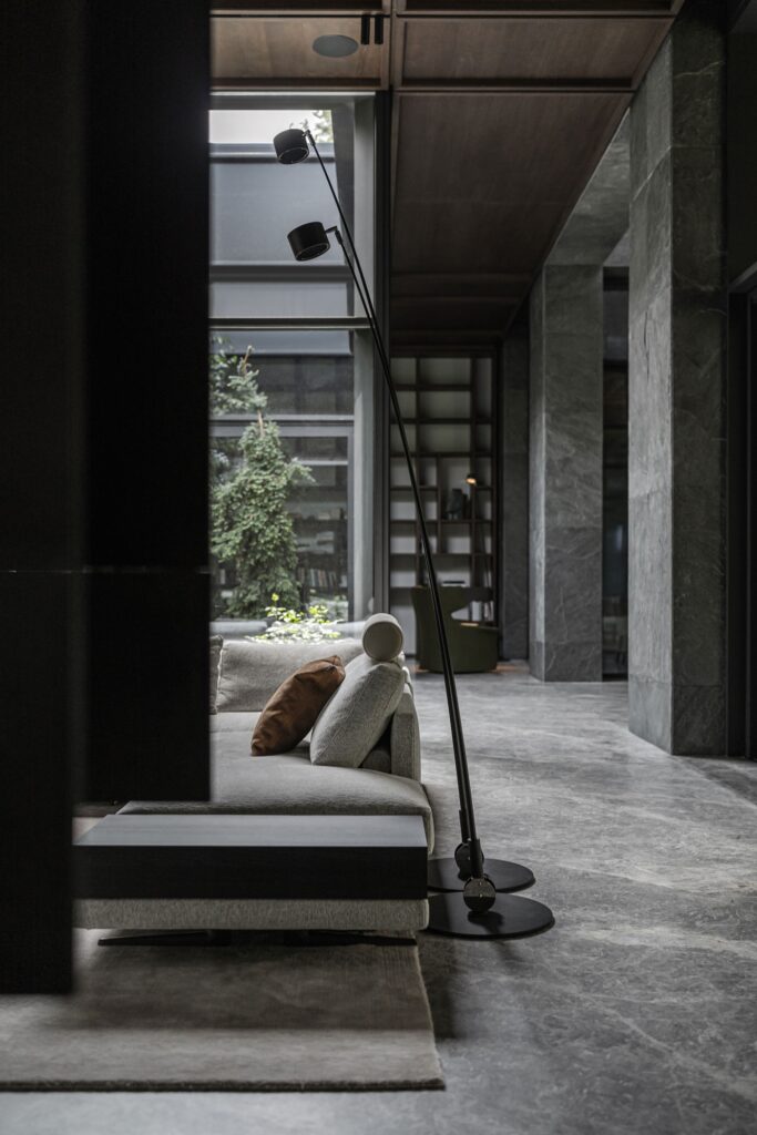 Photo credit: Andrii Shurpenkov