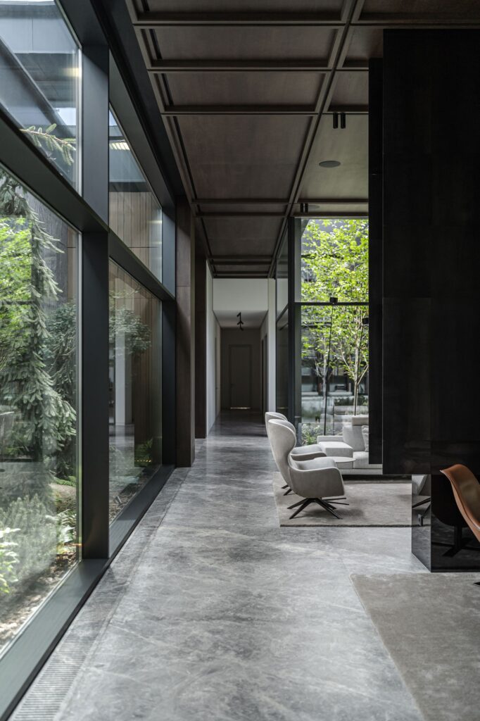 Photo credit: Andrii Shurpenkov