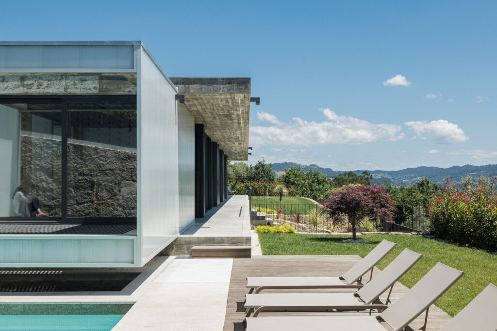 Casa Ponte by Ivo Tavares Studio.