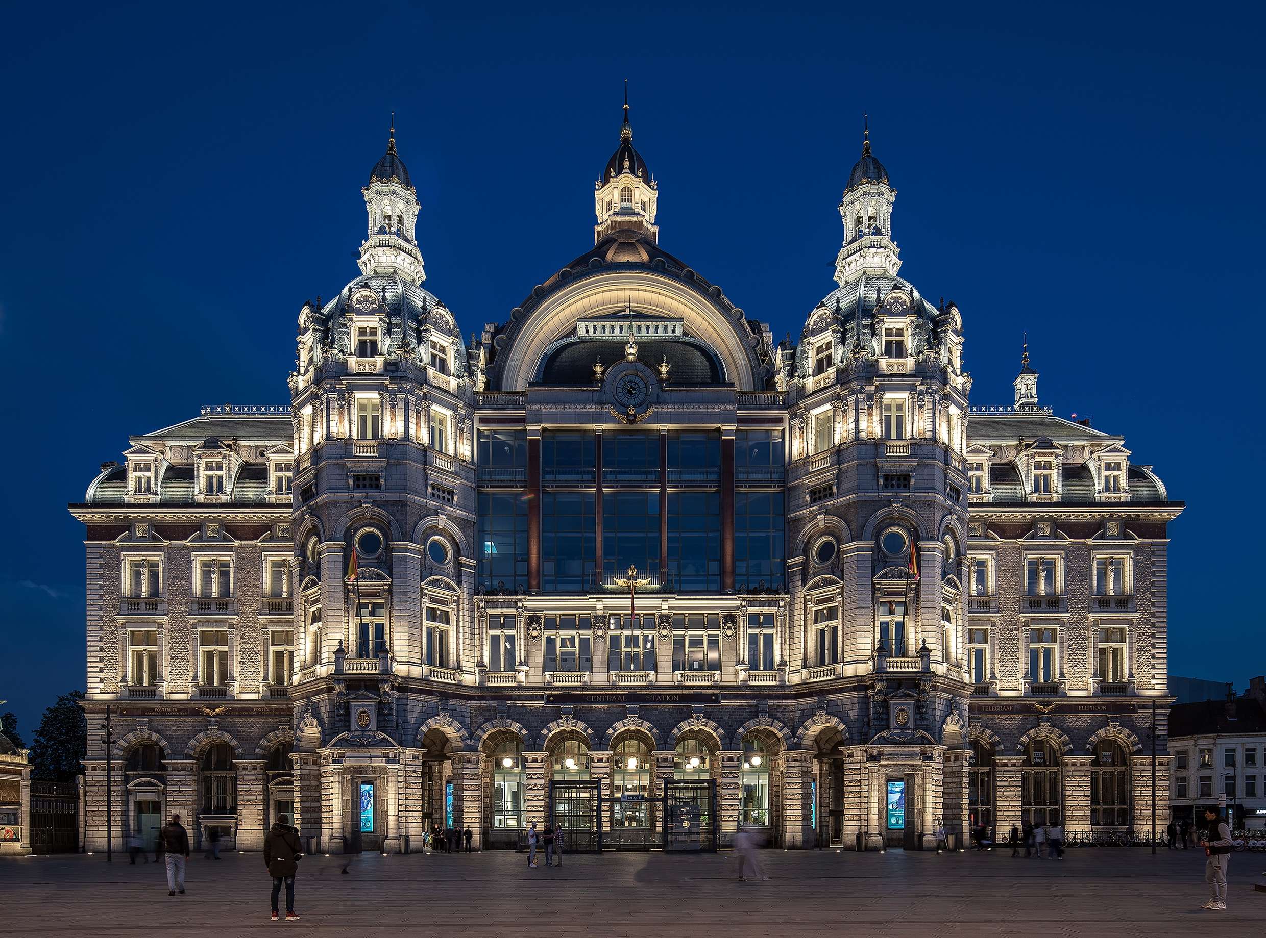 The Sustainability Story Woven into Antwerp Central Station's Glow