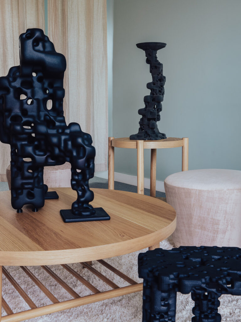 (Un)objects Exploring the Intersection of Data and Material in Contemporary Design