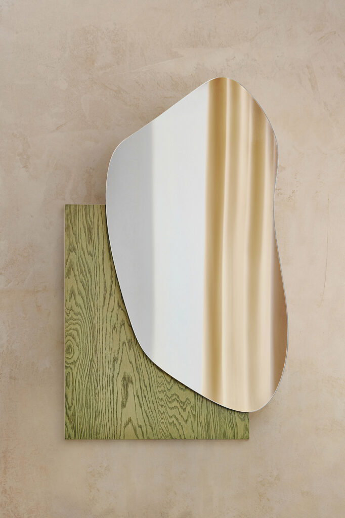 The Multifaceted Versatility of Wood, Brass, Oxidized Copper, Marble, and Onyx in Mirror Design