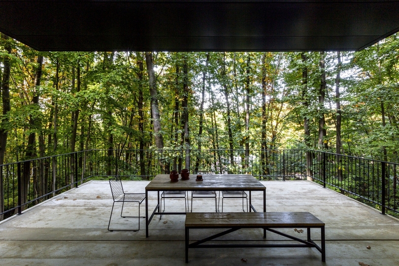 oito house