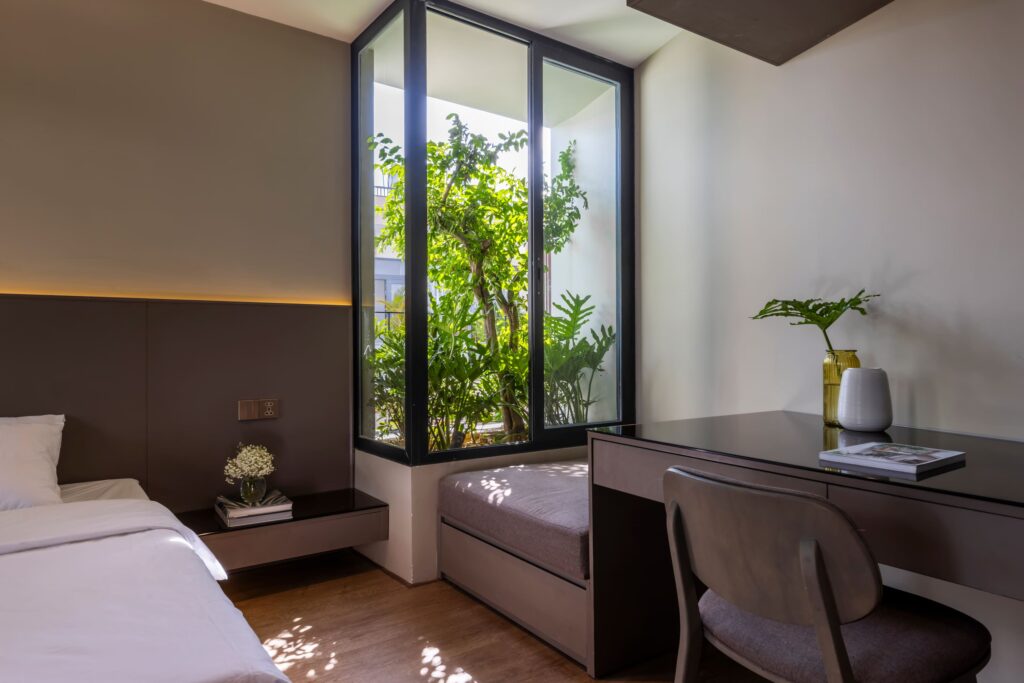 Energy-Efficient SkyGarden House, a Green Oasis in Urban Vietnam. Pham Huu Son Architects. Photo Credits: Hiroyuki Oki