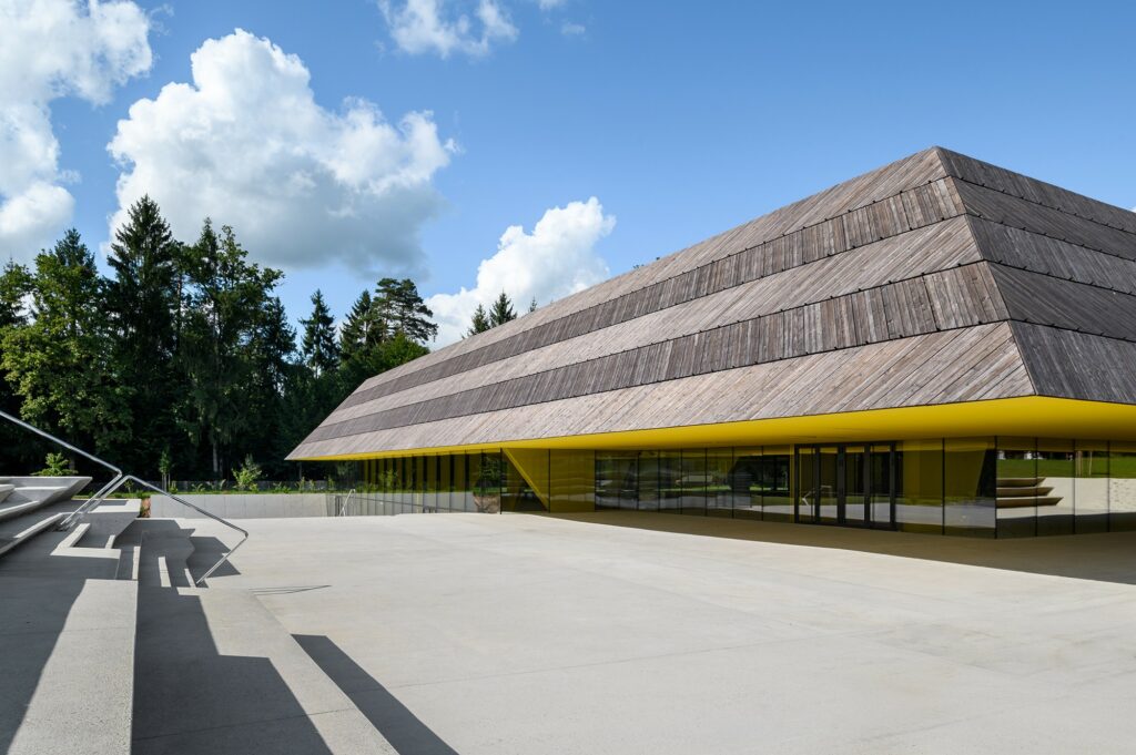 Photo credit: Miran Kambič