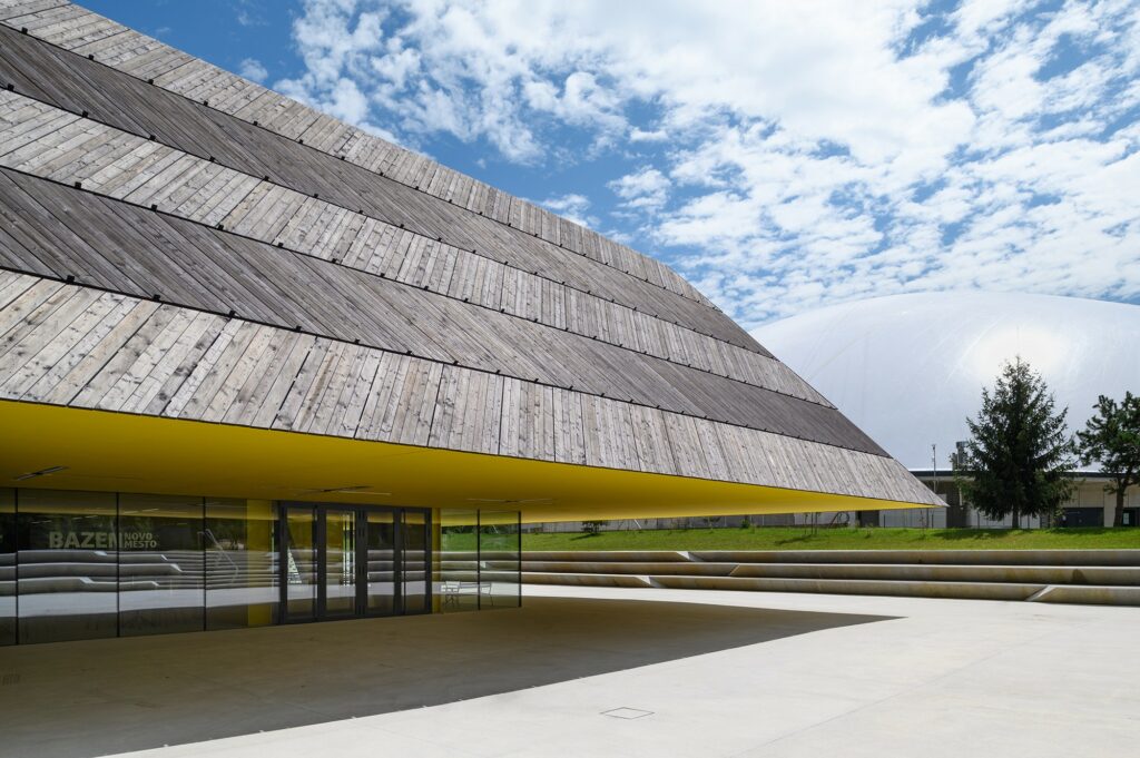 Photo credit: Miran Kambič