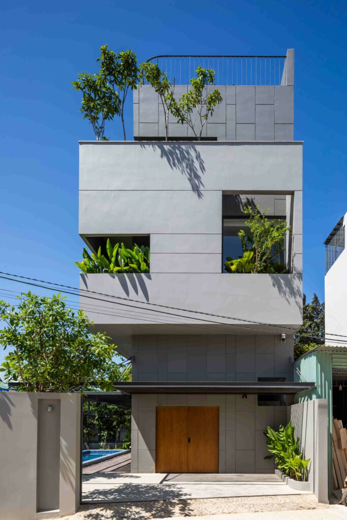 Photo credit: Hiroyuki Oki