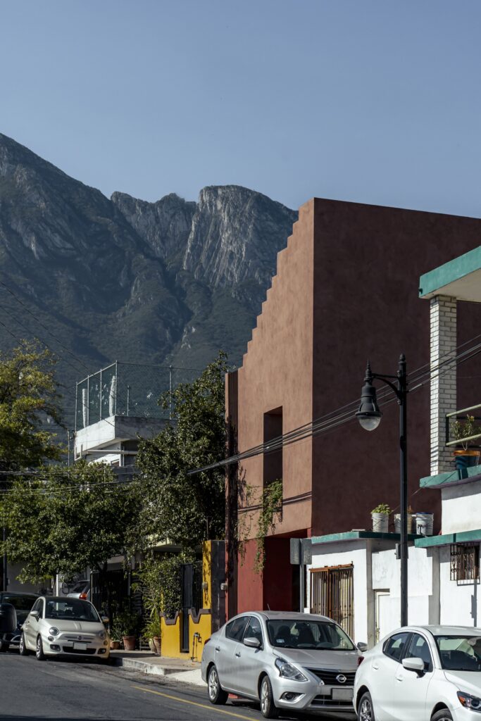 A Contemporary Interpretation of Northwest Mexican Heritage in Ederlezi House