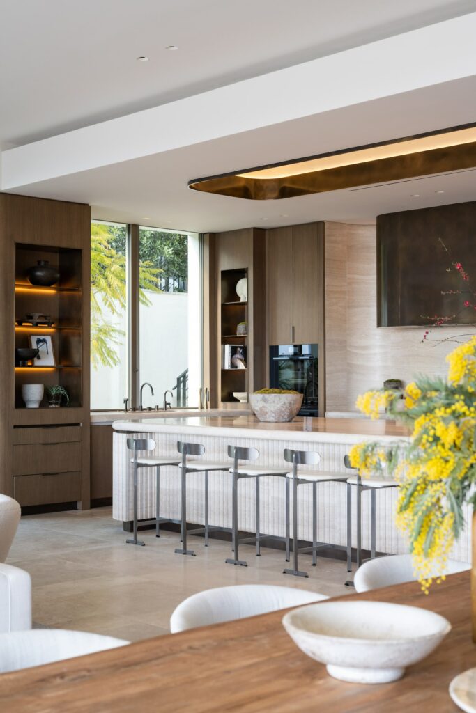 1055 Stradella, Where California Dreamscape Meets Exquisite Design