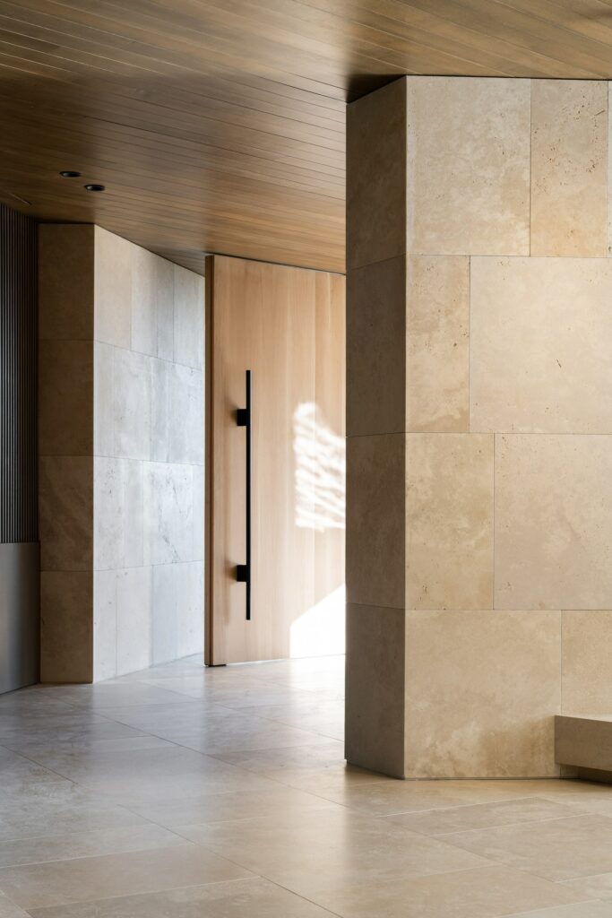 1055 Stradella, Where California Dreamscape Meets Exquisite Design