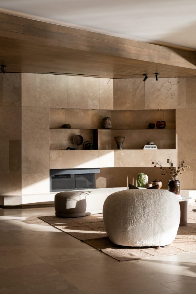 1055 Stradella, Where California Dreamscape Meets Exquisite Design