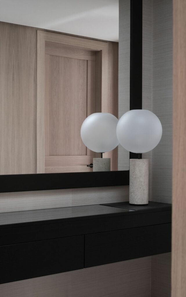 A Custom-Designed Apartment Where Daylight Fills Every Corner