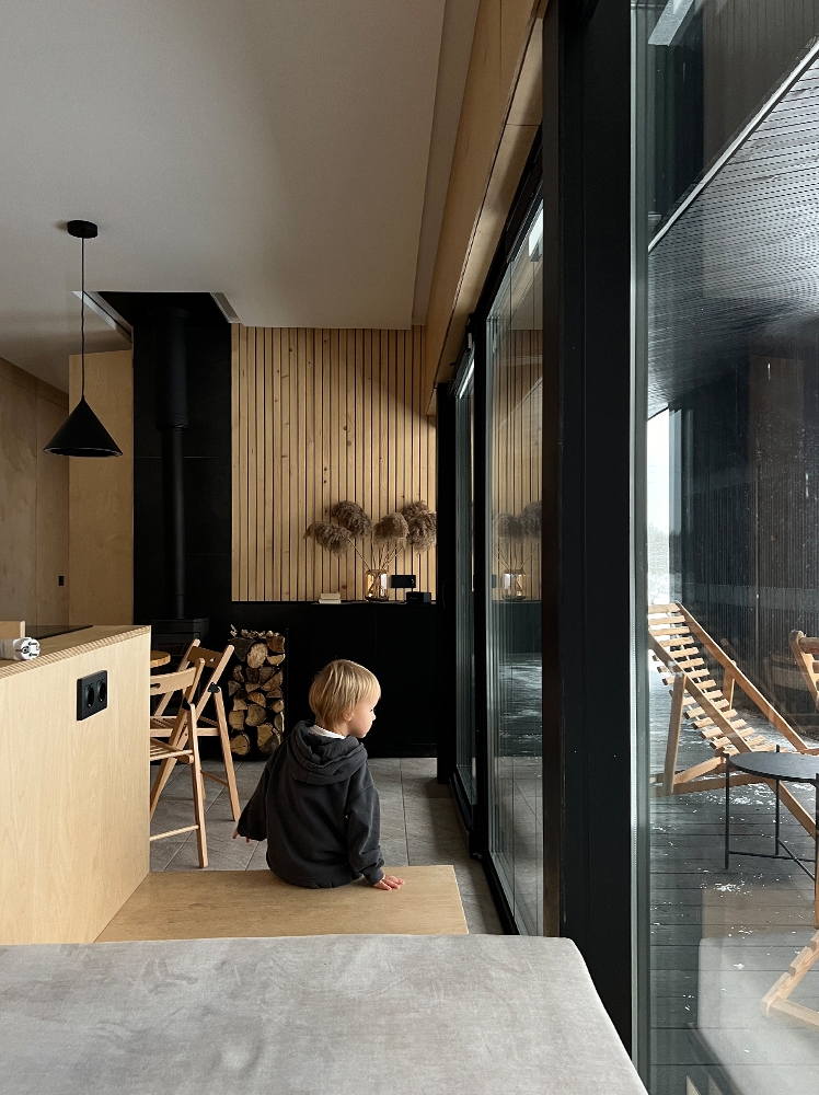 Photo credit: Sergey Pilipovich, Ksenia Varavko