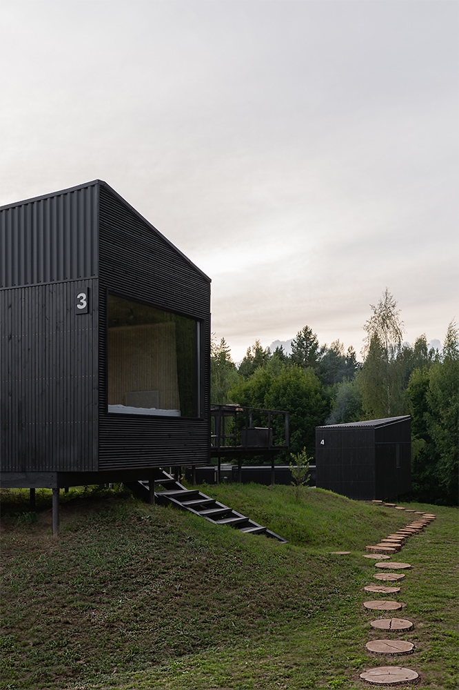 Photo credit: Sergey Pilipovich, Ksenia Varavko