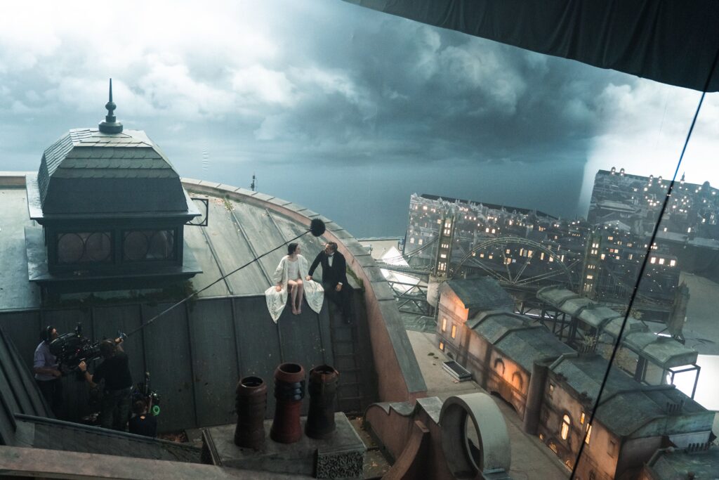 How Architecture Shaped the Story of Oscar-Winning Movie "Poor Things"