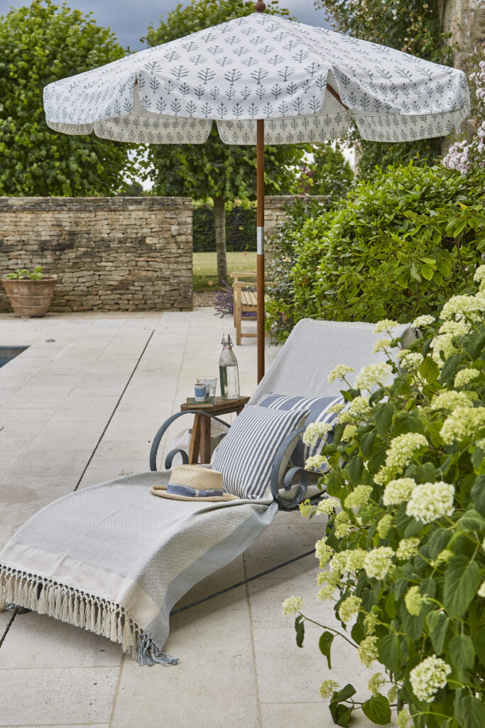 Eco-Friendly, Washable, Durable Parasols Put Others in the Shade