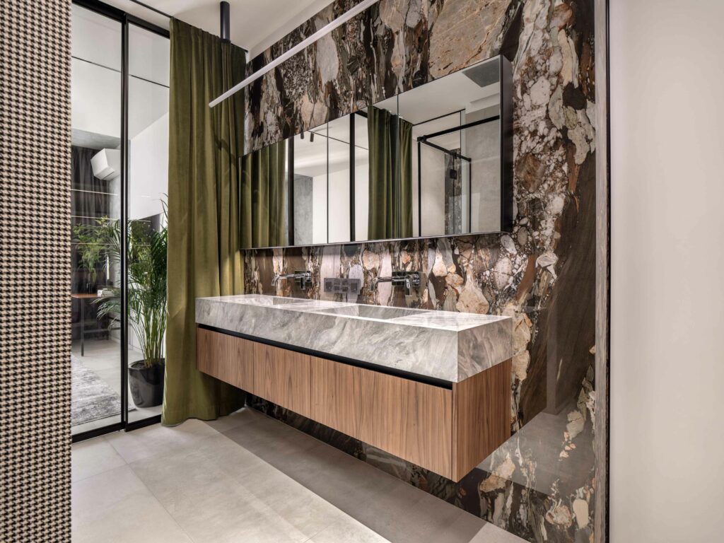 Photo credit: Andriy Bezuglov