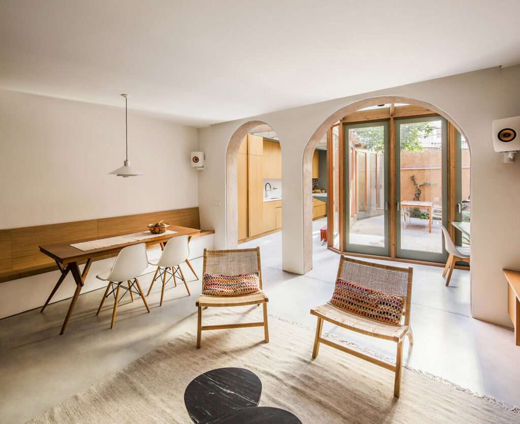 Photo credit: Eugeni Bach