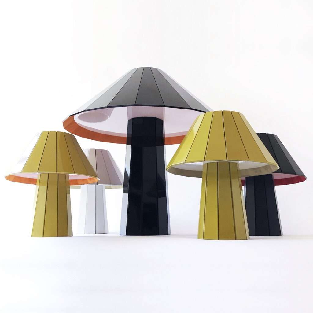 Maja is a System of Innovative Folding Lighting Fixtures Focused on Versatility