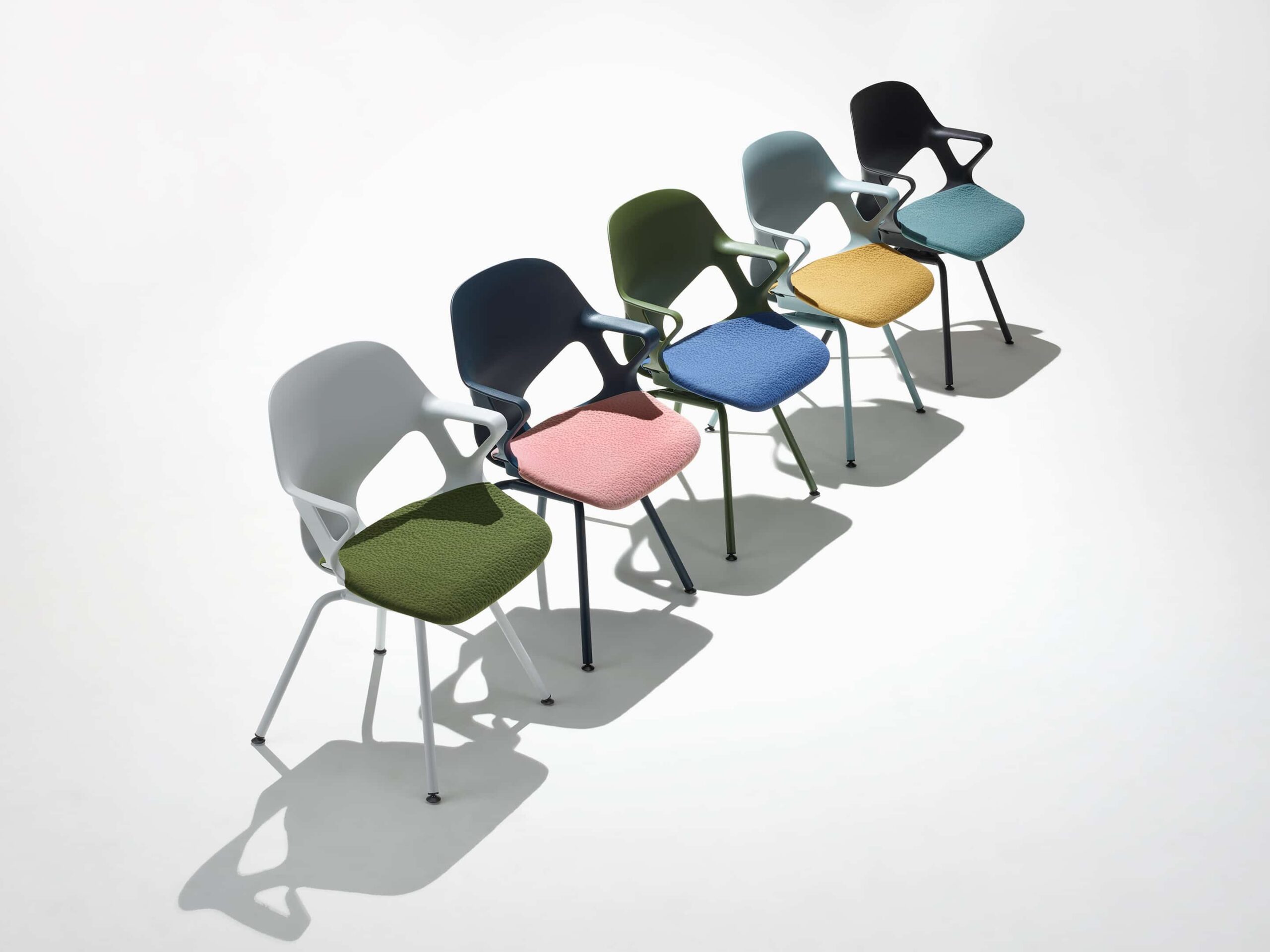 Zeph Side Chair Offers Ergonomic Comfort with a Sustainable Twist