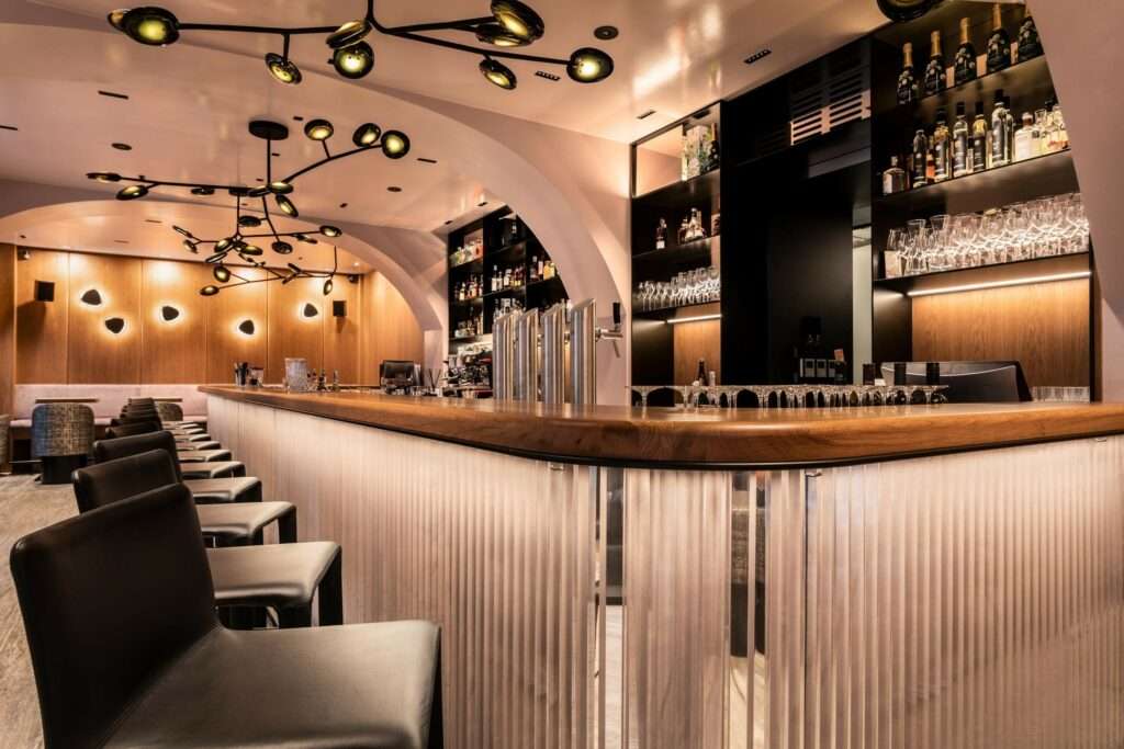 Photo credit: Mato Johannik