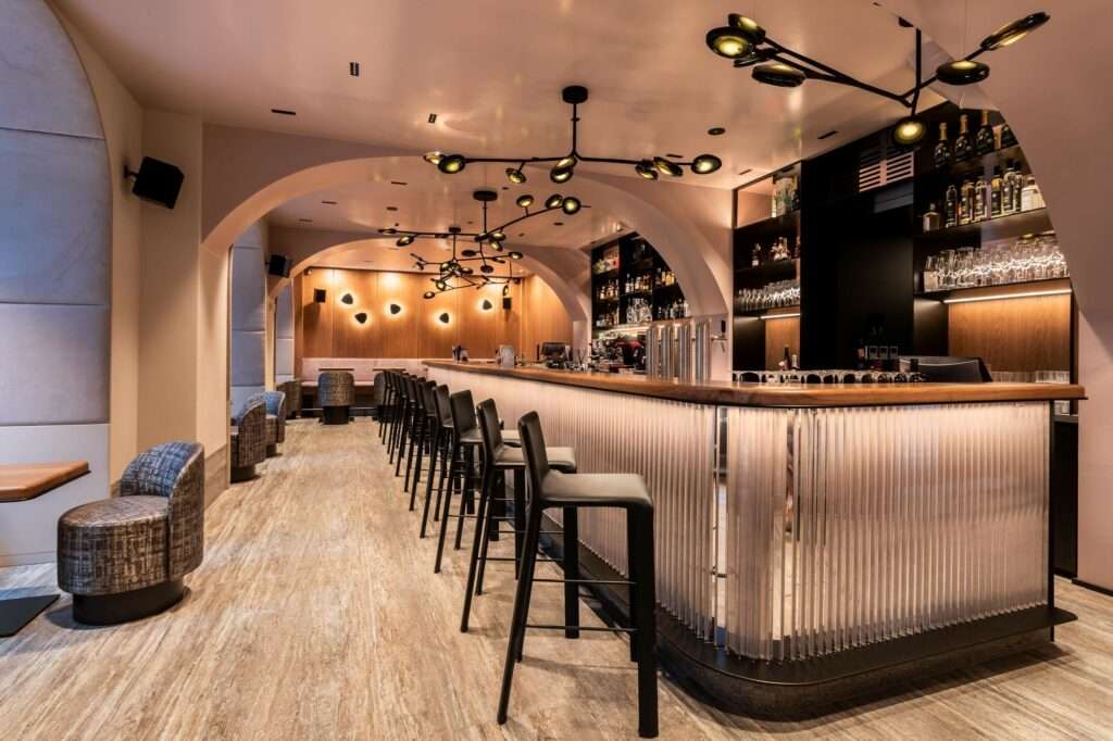 Photo credit: Mato Johannik