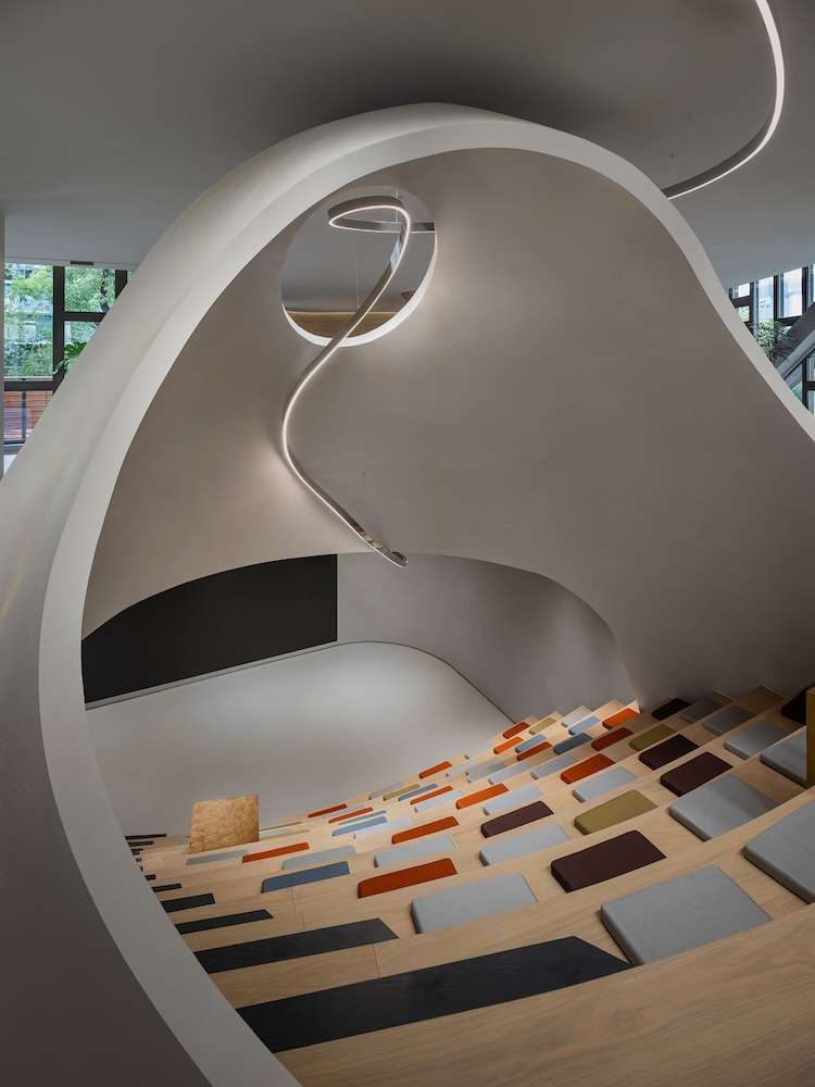 The MAGIC PLACE Office - Life Experience Hall