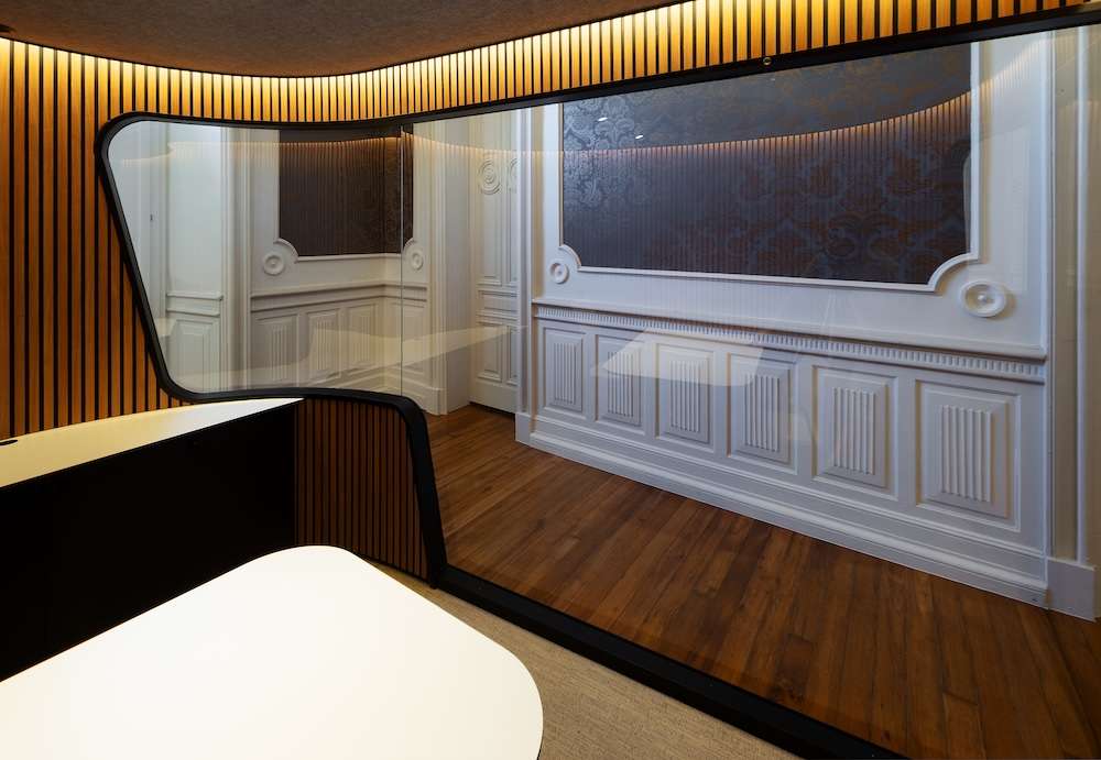 Bubble office in the refurbishment of the Assembly Hall of the Hernani Town Hall, Spain