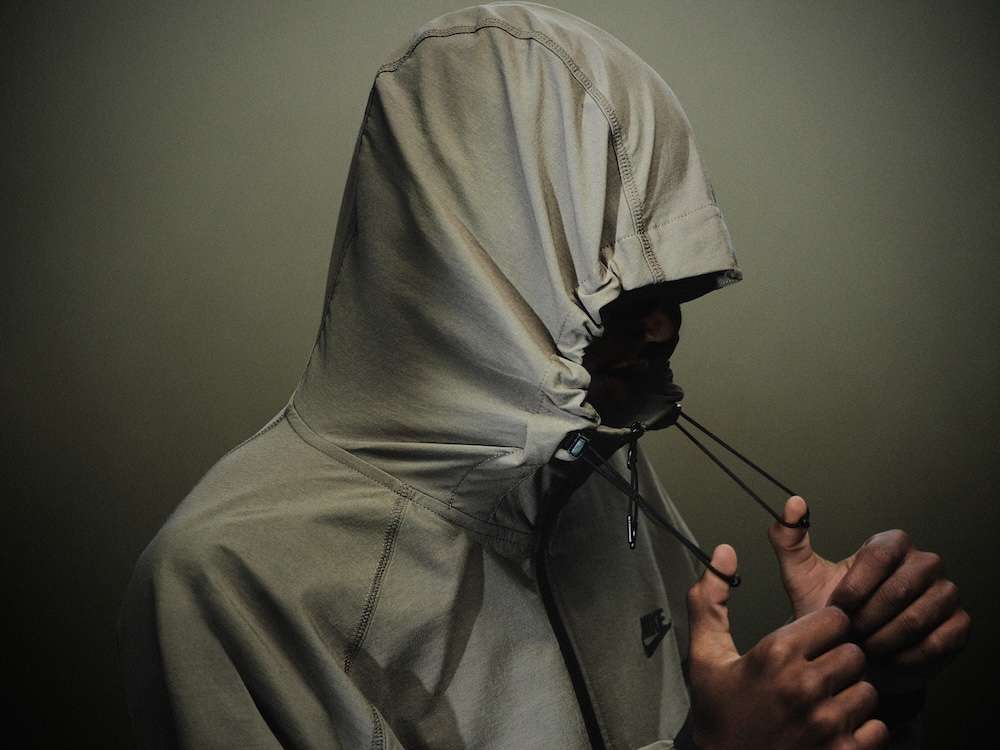 Nike Tech Woven Suit