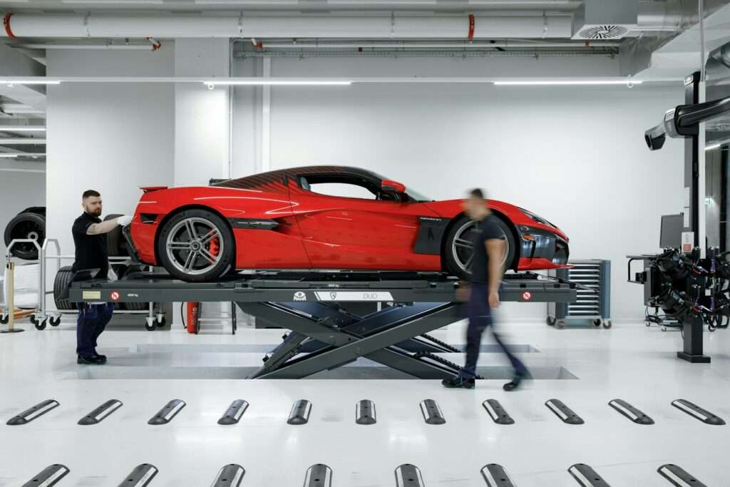 Designed by renowned Croatian architecture firm 3LHD, the Rimac Campus