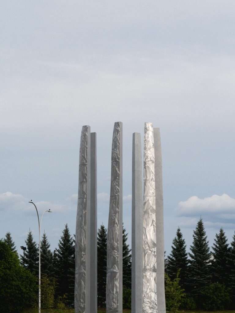 Les Possibles, by Marc-Antoine Côté, one of the artworks integrated into the project – Aux Mille-Voix high school

Photo credit: Raphaël Thibodeau