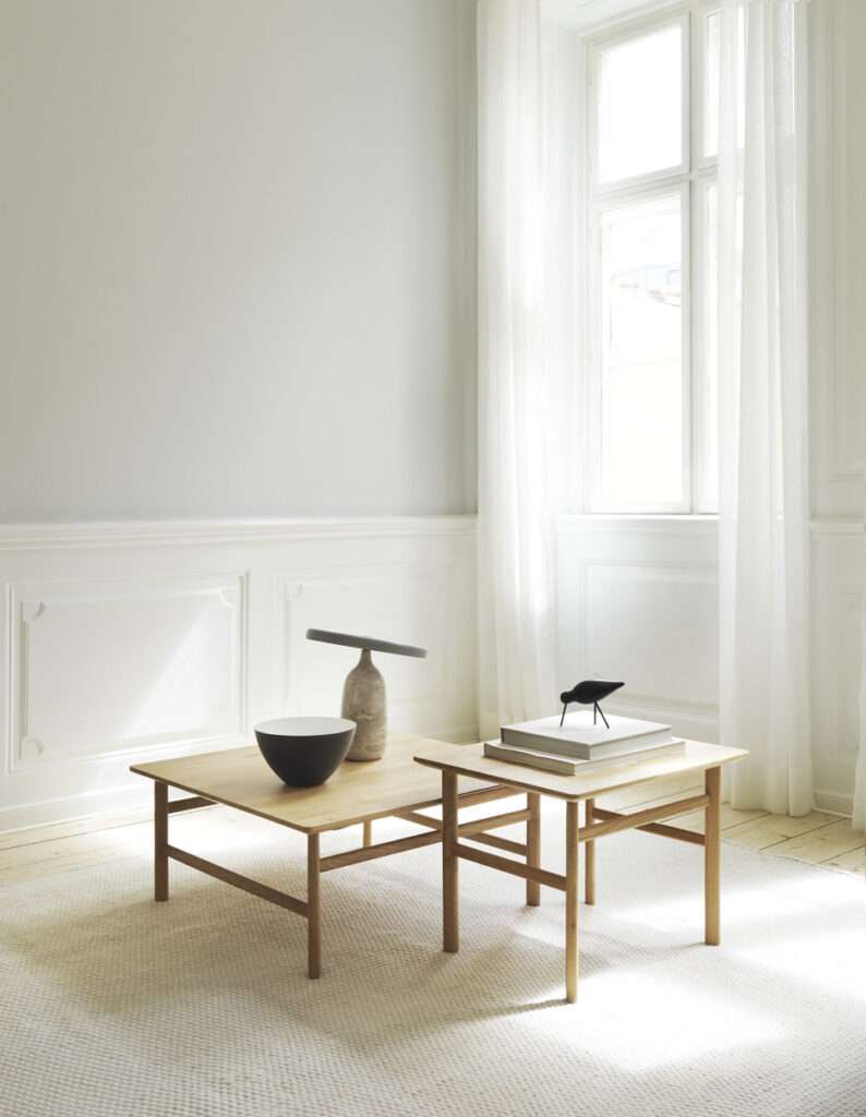 A Design in Movement: Eddy Table Lamp by Normann Copenhagen