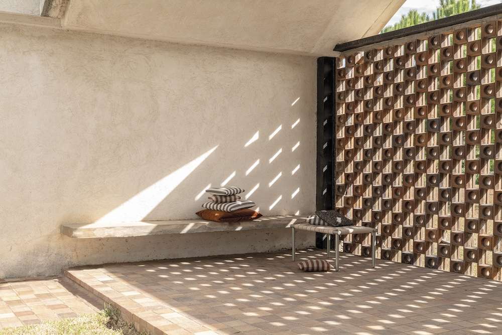 cierre1972: from Collection24, the new bedside tables/coffee tables and accessories