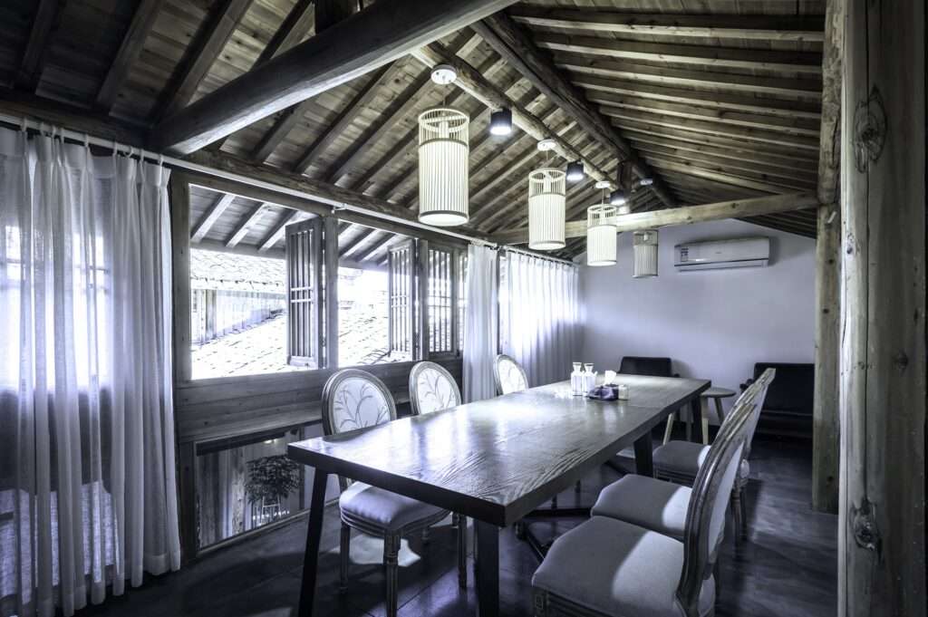 Timber & Table, photo: YanXiaSanYue