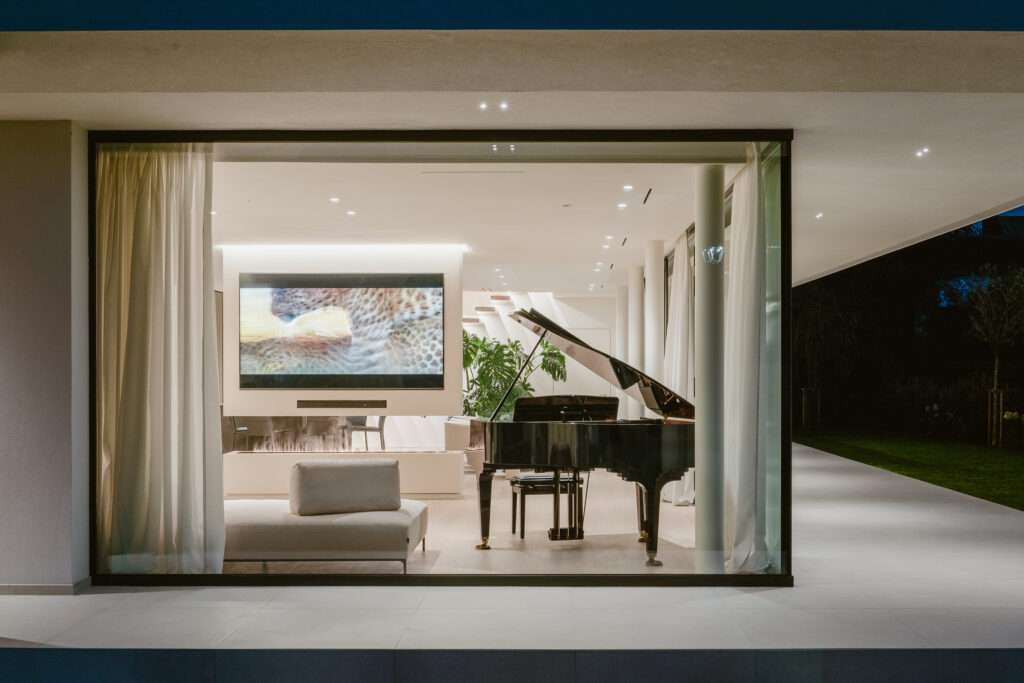 F+C House by Michele Perlini Photo credit: Francesco Scandinavo