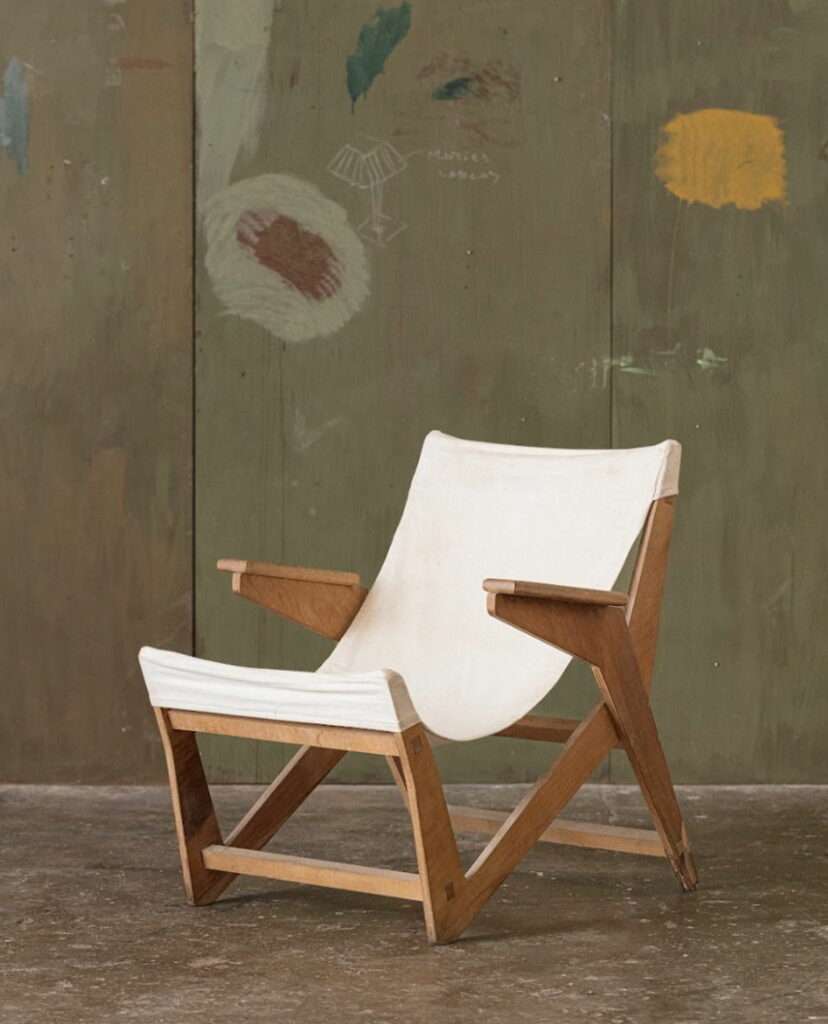 Armchair, 1948-1950 by Lina Bo Bardi & Giancarlo Palanti for JCRD Design at Design Miami. 2024 (Image courtesy of JCRD Design)