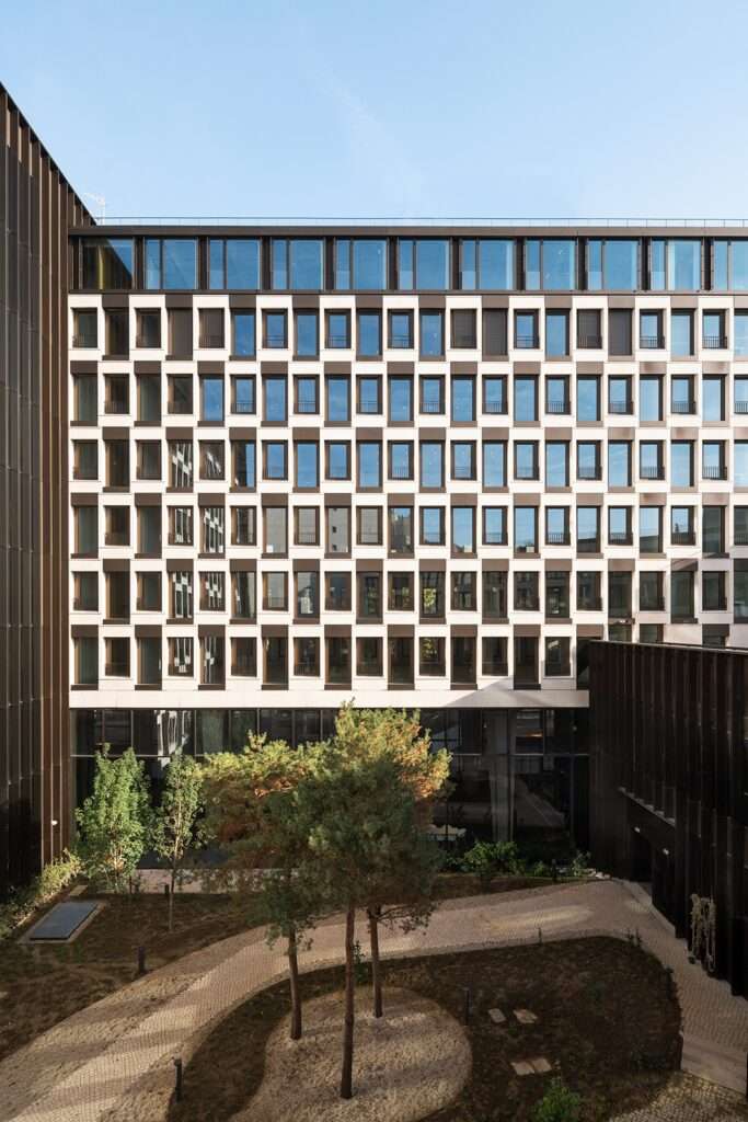 The Grande Armée L1ve project. Photo credit: Cyrille Weiner