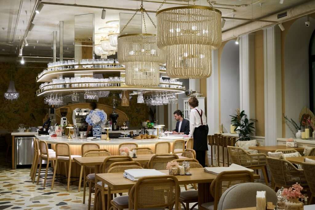 Restaurant Madame Zhu by Allartsdesign