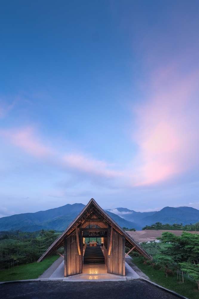 Tayap chapel lighting design by CSLDI