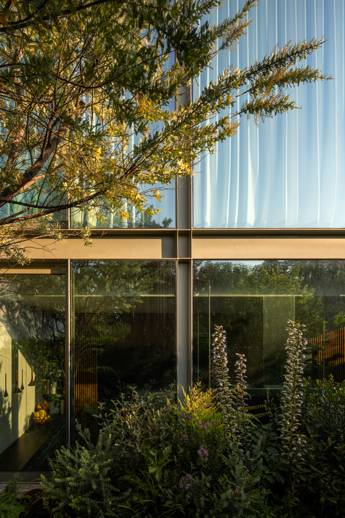 Cárpatos House by IUA Ignacio Urquiza Arquitectos