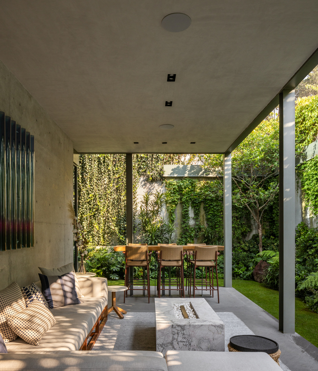 Cárpatos House by IUA Ignacio Urquiza Arquitectos