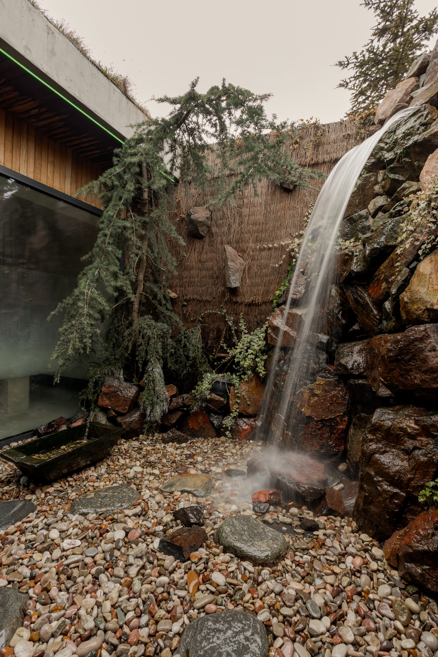 The Woloshyn Bathhouse