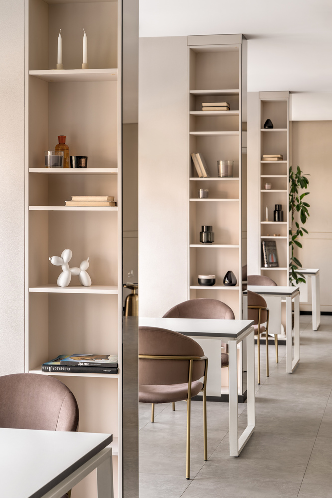 A Minimalist Office by Alta Idea